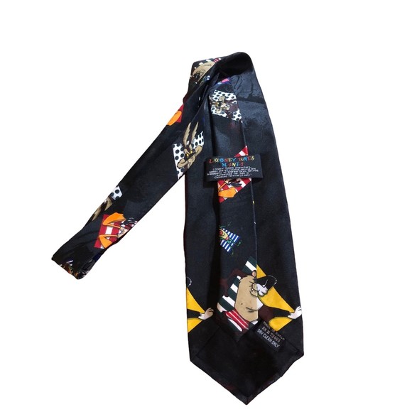 Vintage 1995 Looney Tunes Necktie Featuring Several Greats: Pepe, Daffy, Bugs… - Picture 5 of 12